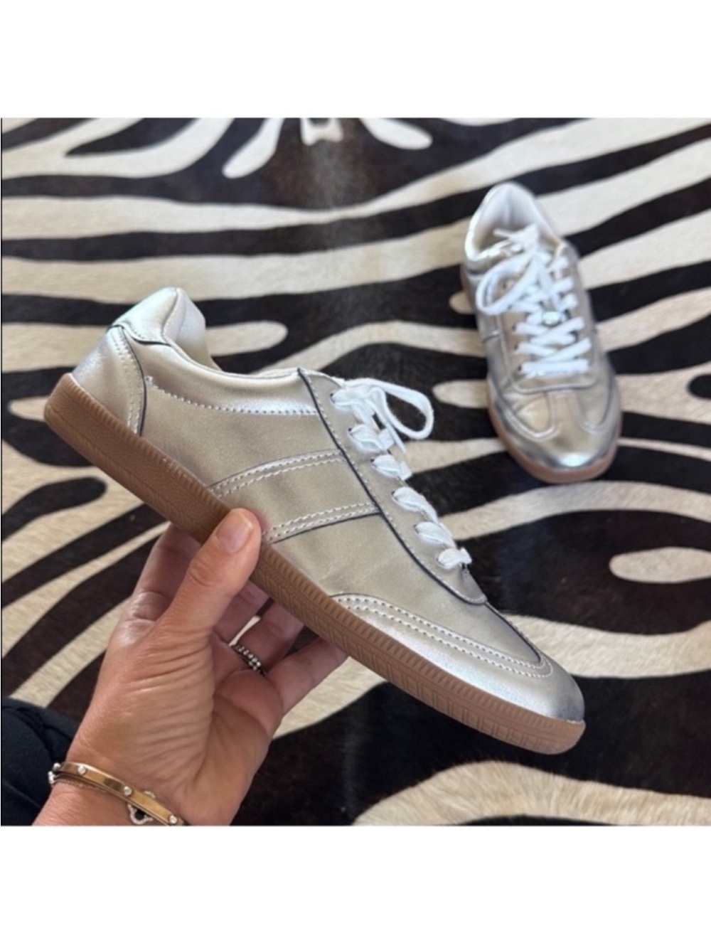J.Crew field sneakers/Shoes in metallic/Silver Sz 6.5 Low Top Lace up 90s y2K
